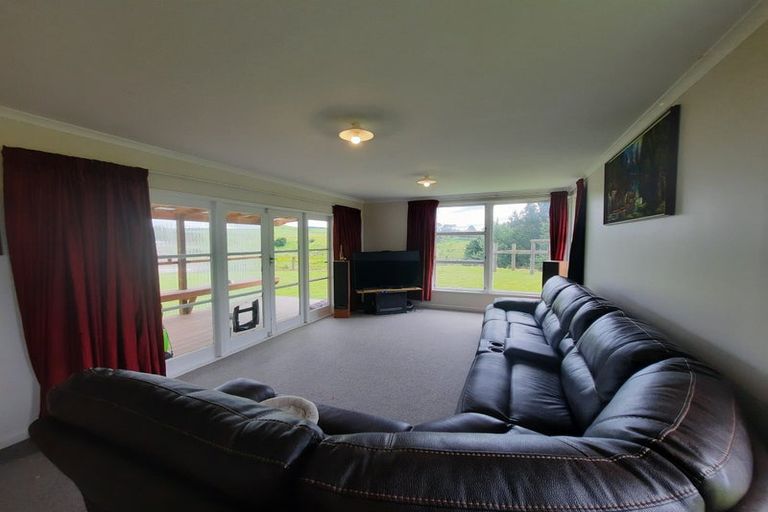 Photo of property in 989 Spur Road, Ashhurst, 4884