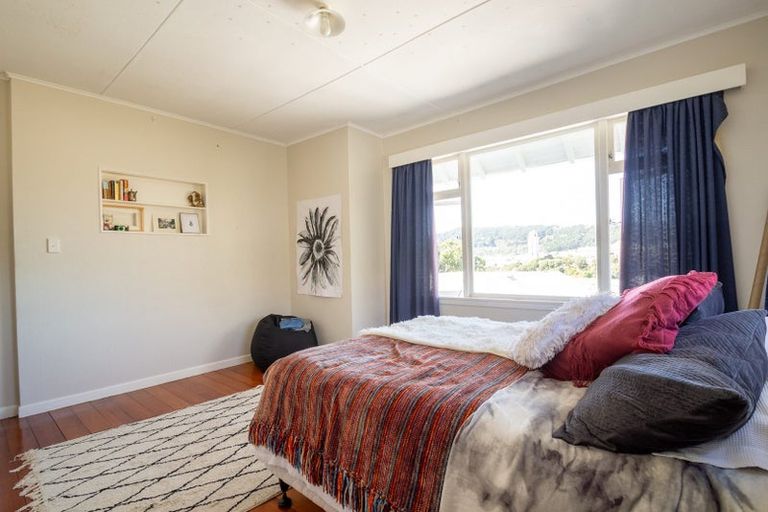 Photo of property in Carillion/the Knoll, 33 Thompson Street, Mount Cook, Wellington, 6011