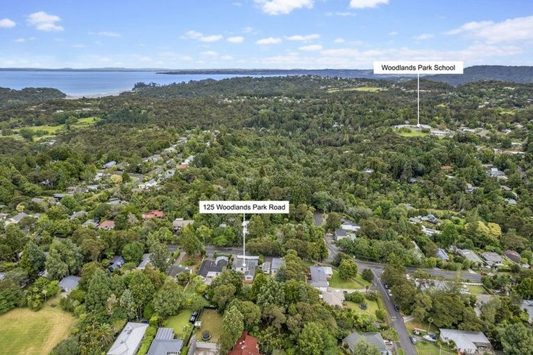 Photo of property in 125 Woodlands Park Road, Titirangi, Auckland, 0604