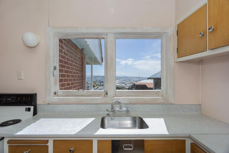 Photo of property in 24 Avon Street, South Hill, Oamaru, 9400