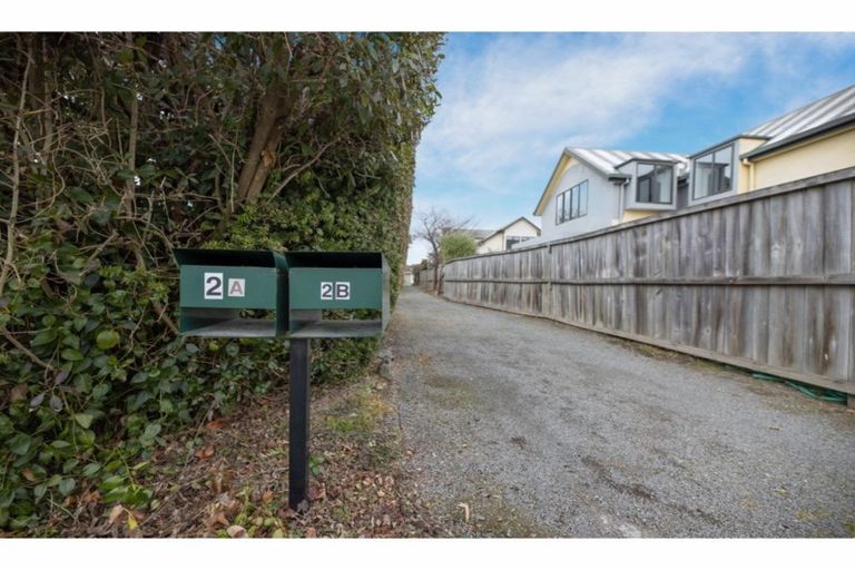 Photo of property in 2/2a Chilcombe Street, Ilam, Christchurch, 8041