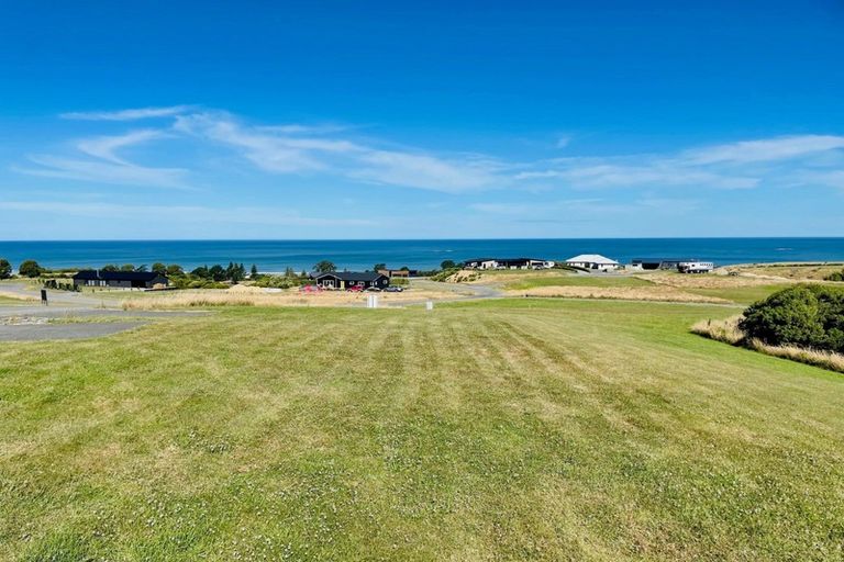 Photo of property in 9 Knoyle Road, Riversdale Beach, Masterton, 5872