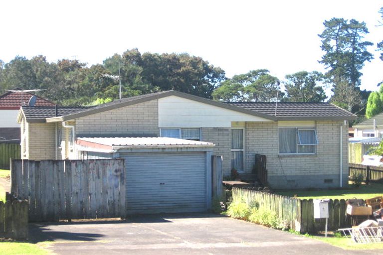 Property details for 4 Durrant Place, New Lynn, Auckland, 0600