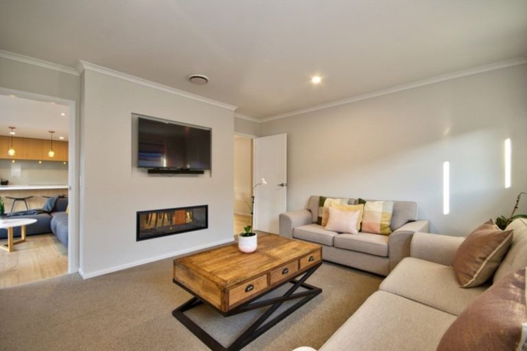 Photo of property in 2 Tudor Lane, Lower Shotover, Queenstown, 9304