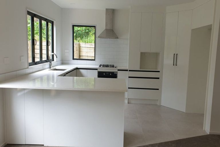 Photo of property in 1/14 Delamare Court, Sunnynook, Auckland, 0632