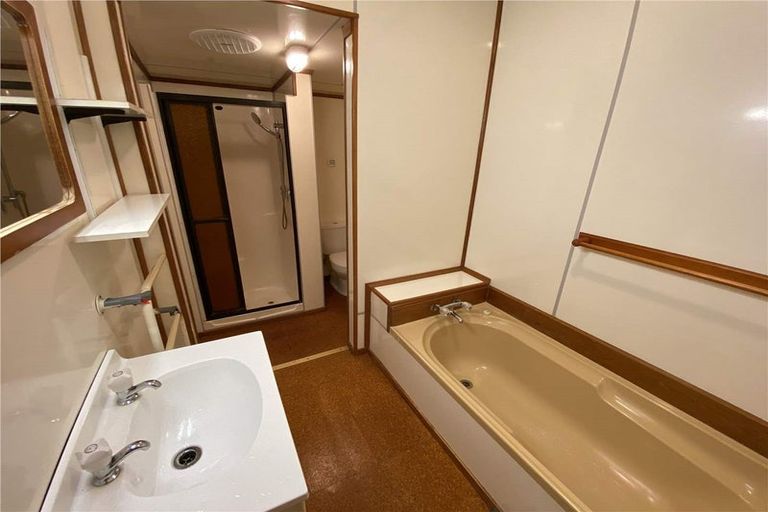 Photo of property in 5 Oak Street, Royal Oak, Auckland, 1023