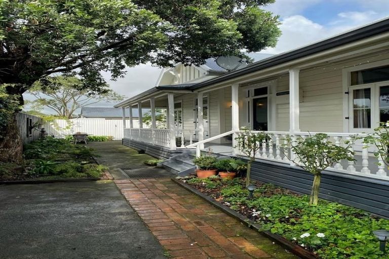 Photo of property in 10 Rawhiti Street, Vogeltown, New Plymouth, 4310