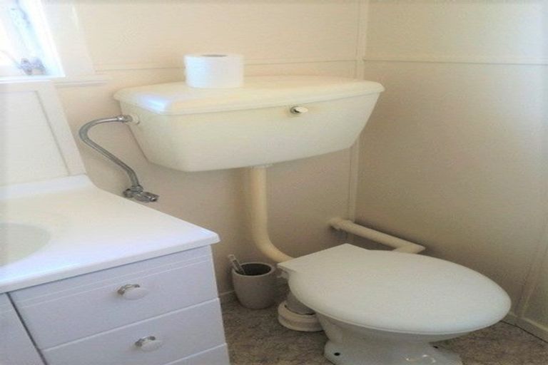 Photo of property in 1 Cotton Street, St Andrews, Hamilton, 3200