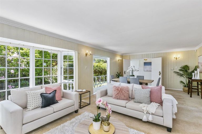 Photo of property in 32 Simla Crescent, Khandallah, Wellington, 6035