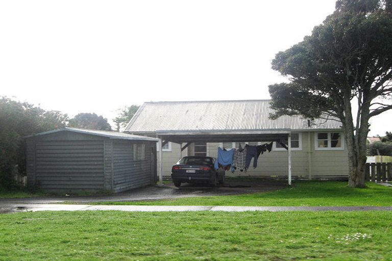 Photo of property in 79 Clifton Drive, Waitara, 4320