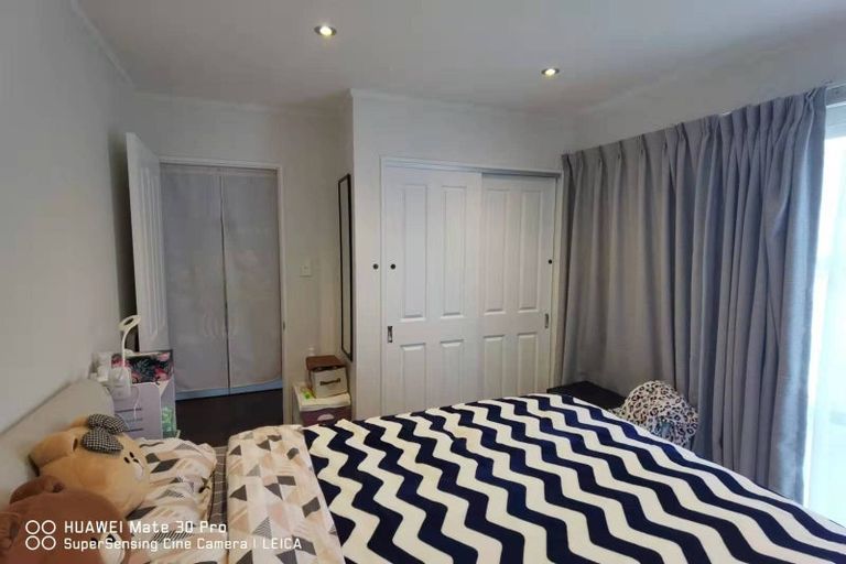 Photo of property in 43 Frank Nobilo Drive, Golflands, Auckland, 2013