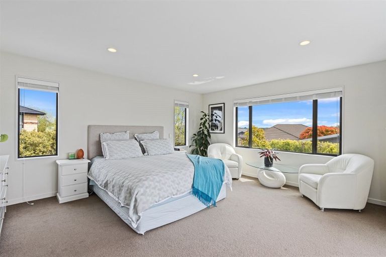 Photo of property in 5 Stoneleigh Green, Parklands, Christchurch, 8083