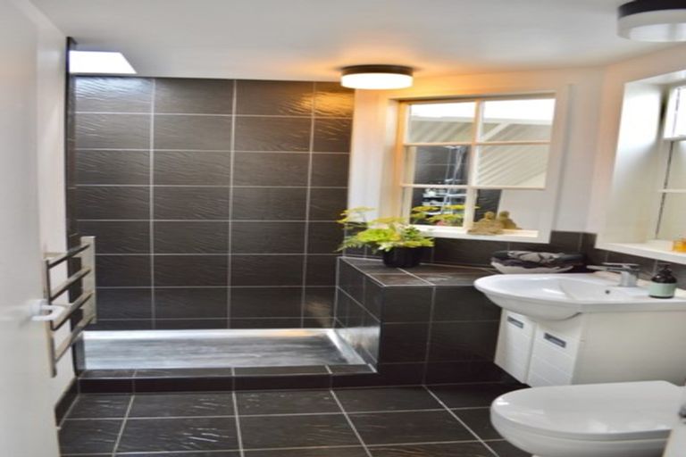 Photo of property in 100 Paetawa Road, Peka Peka, Waikanae, 5391