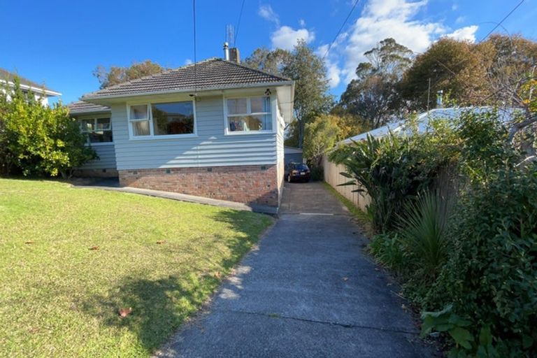 Photo of property in 36 Trinidad Road, Sunnynook, Auckland, 0620