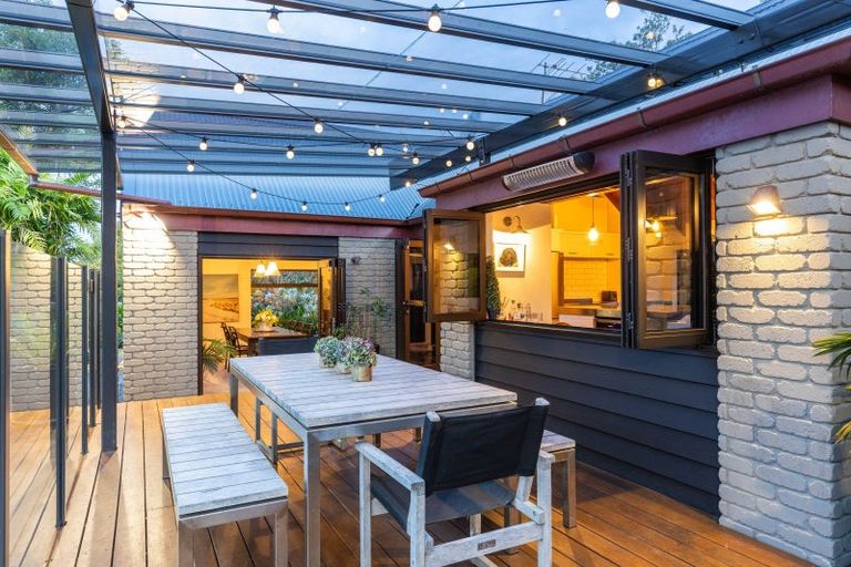 Photo of property in 531 Frankley Road, Hurworth, New Plymouth, 4371