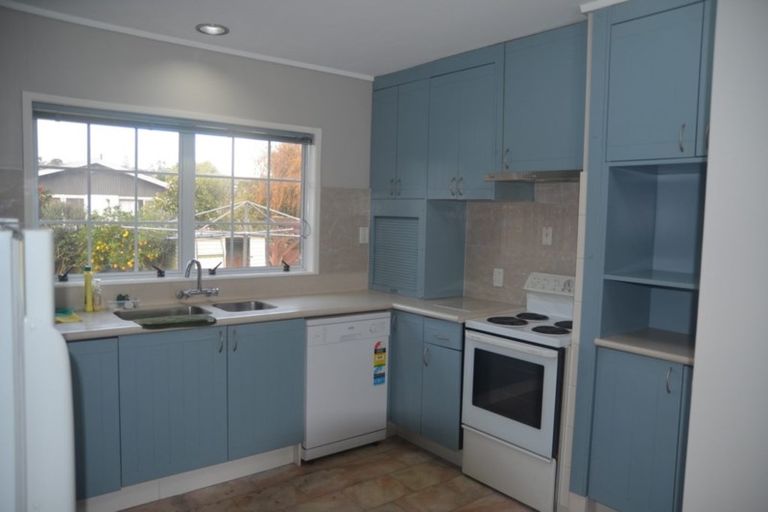 Photo of property in 40 Priestley Drive, Bucklands Beach, Auckland, 2014