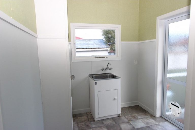 Photo of property in 96 Exmouth Street, Waverley, Invercargill, 9810