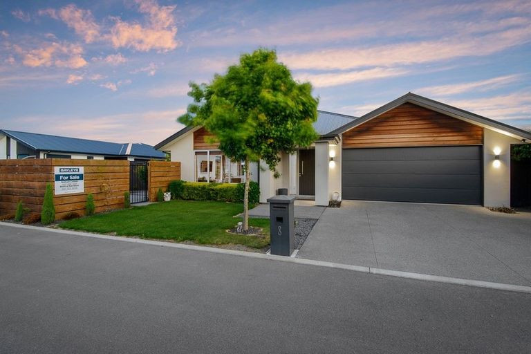 Photo of property in 8 Overton Place, Prebbleton, 7604