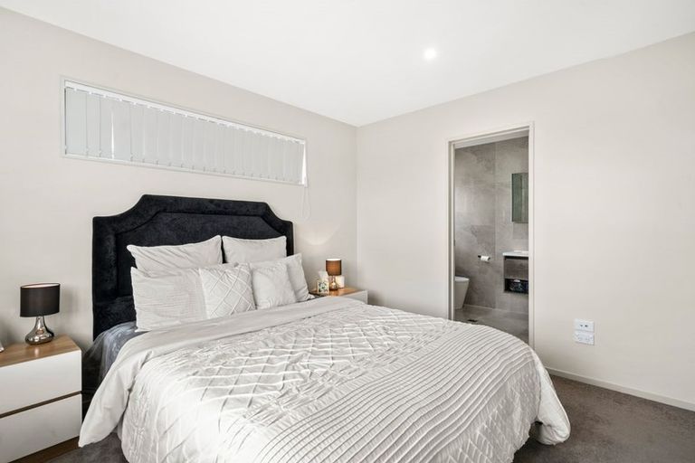 Photo of property in 11a Kent Road, Manurewa, Auckland, 2102