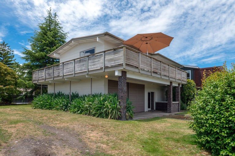 Photo of property in 11 Nisbet Terrace, Kinloch, Taupo, 3377
