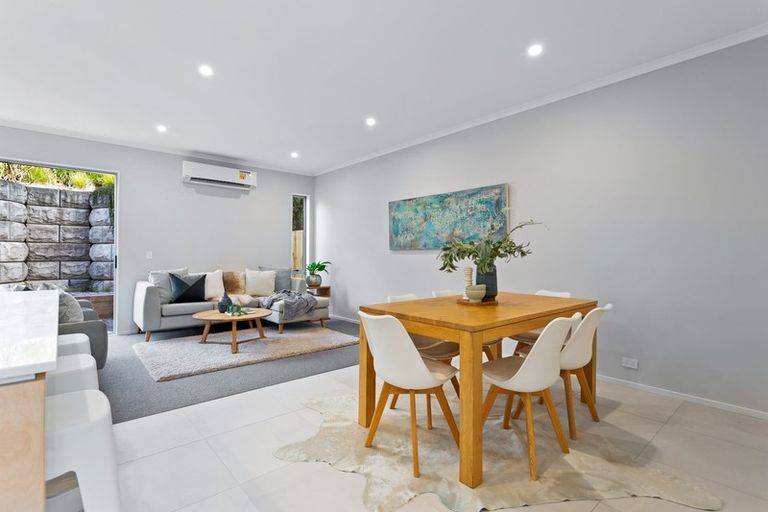 Photo of property in 77 Roundel Crescent, Whenuapai, Auckland, 0618