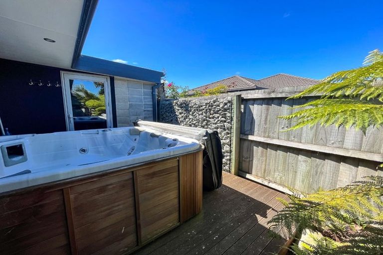 Photo of property in 23 Te Pihopa Way, Aidanfield, Christchurch, 8025