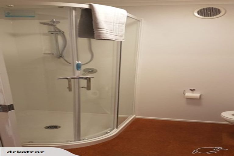 Photo of property in 38 Pitau Road, Mount Maunganui, 3116