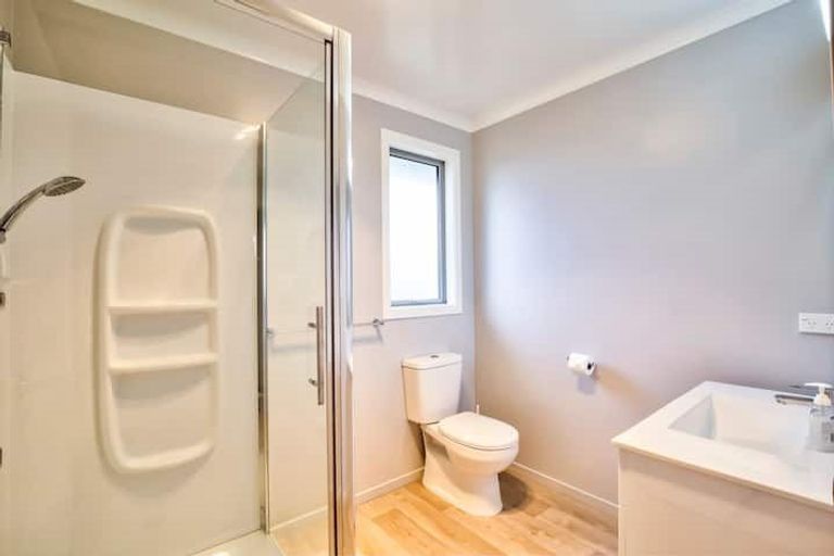 Photo of property in 28 Lawson Burrows Crescent, Te Anau, 9600