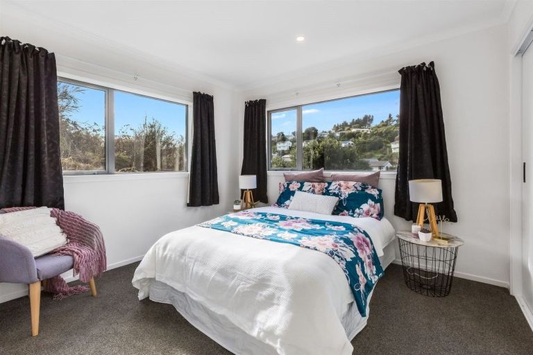 Photo of property in 177a Sievers Grove, Cannons Creek, Porirua, 5024