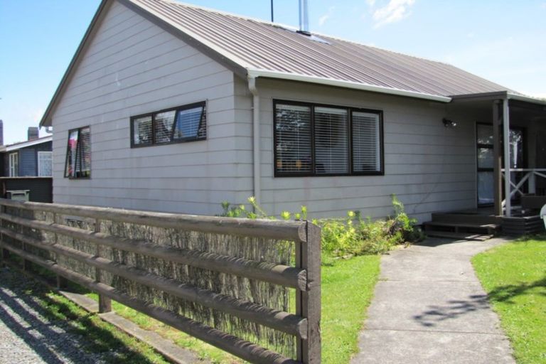 Photo of property in 2/36 Rotokawa Street, Taupo, 3330