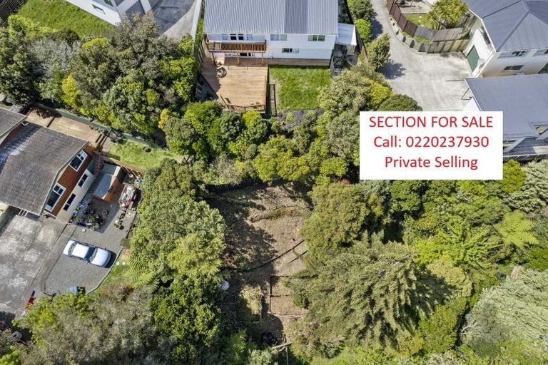 Photo of property in 21a Lomita Road, Johnsonville, Wellington, 6037