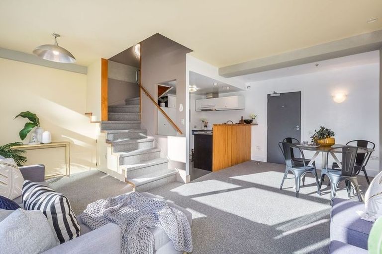 Photo of property in St Pauls Apartments, 44/43 Mulgrave Street, Thorndon, Wellington, 6011