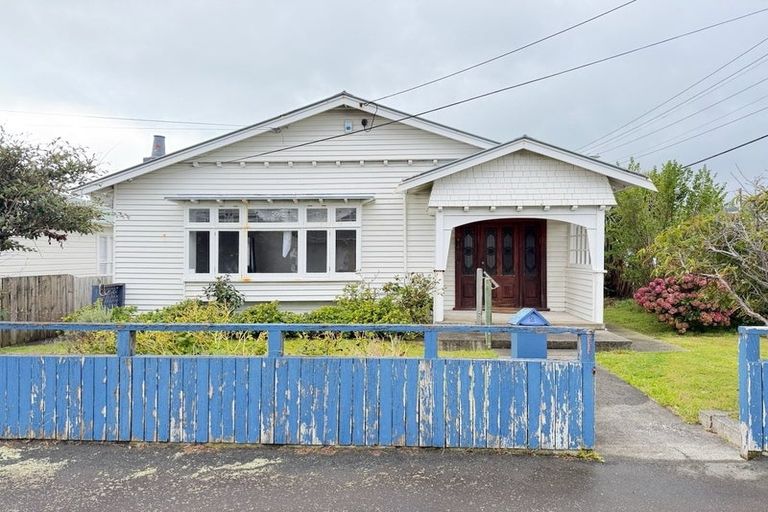 Photo of property in 2 Aparima Avenue, Miramar, Wellington, 6022