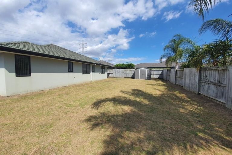Photo of property in 206 Harbourside Drive, Karaka, Papakura, 2113