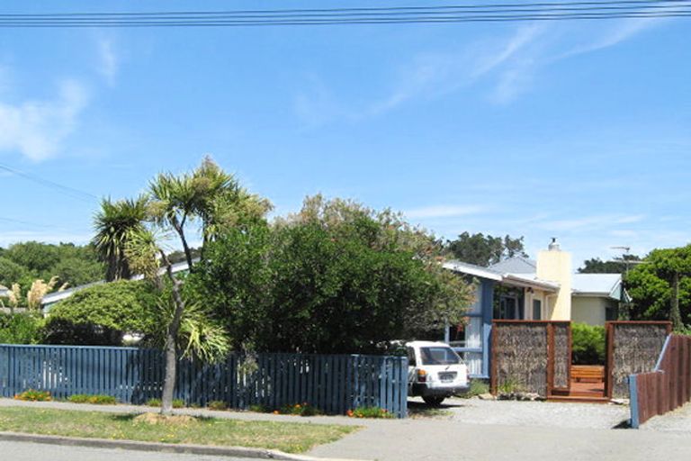Photo of property in 2/370 Pine Avenue, South New Brighton, Christchurch, 8062