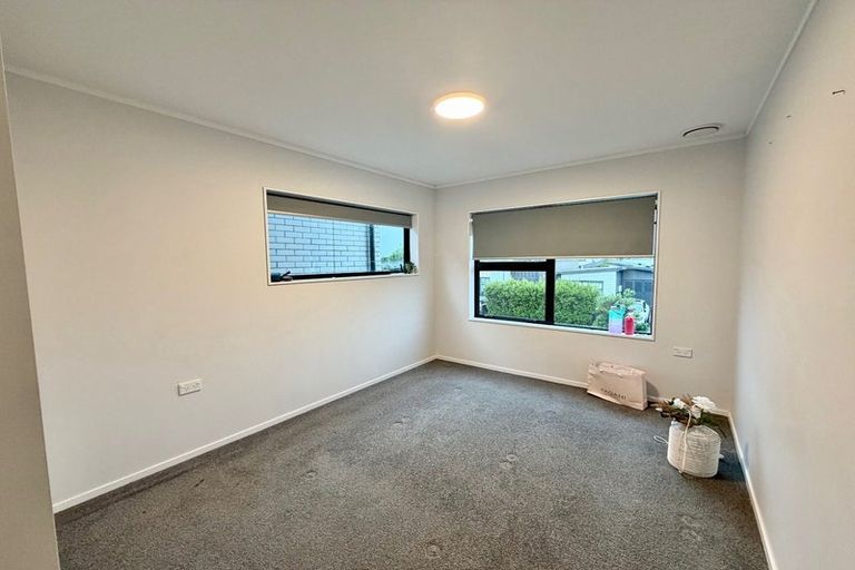 Photo of property in 99 Battalion Drive, Papakura, 2110