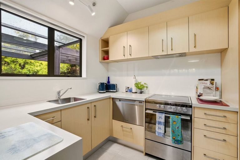 Photo of property in 1/3 Karitane Drive, Cashmere, Christchurch, 8022
