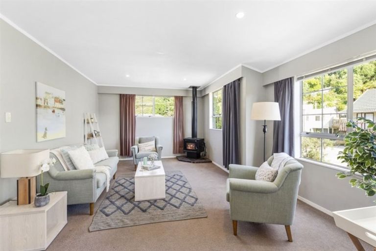 Photo of property in 7 Bowline Place, Whitby, Porirua, 5024