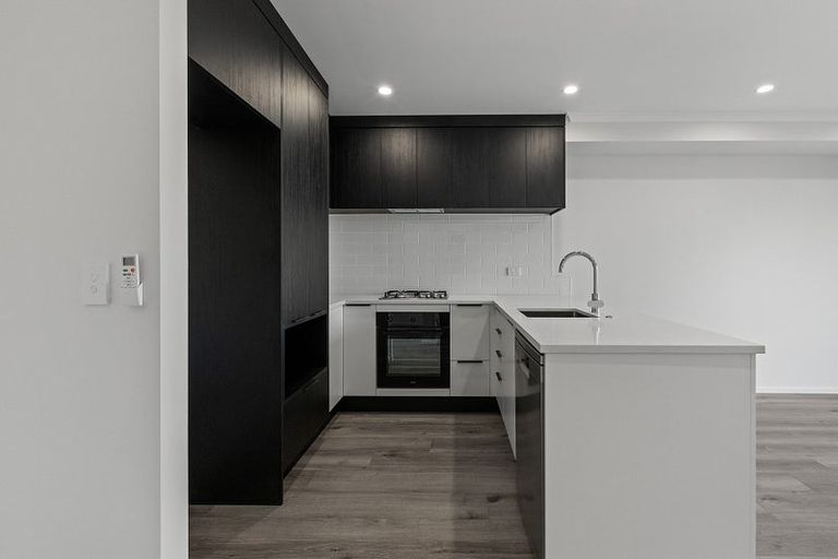 Photo of property in 2/19 Beale Street, Hamilton East, Hamilton, 3216