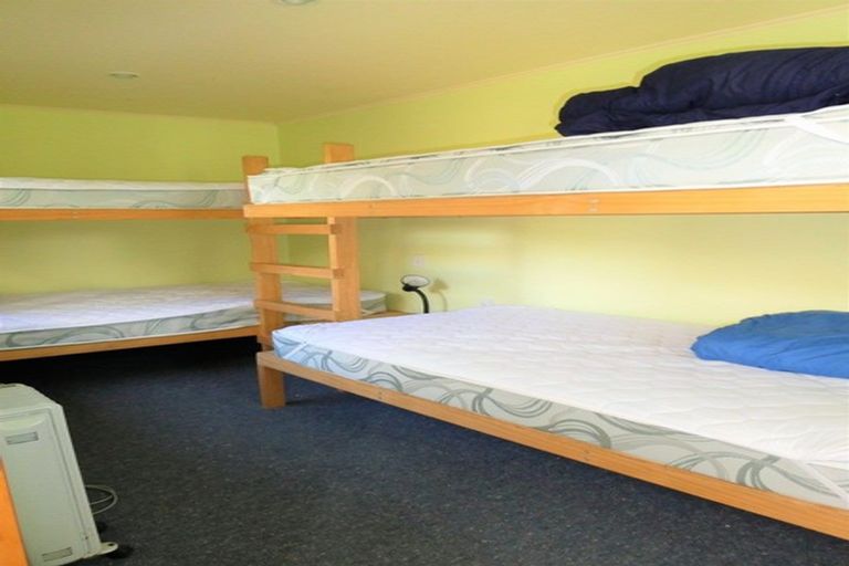 Photo of property in 72 Ahau Street, Moana, 7872