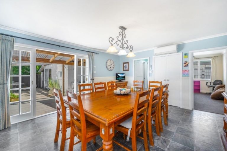 Photo of property in 11 Mansel Avenue, Hillcrest, Hamilton, 3216