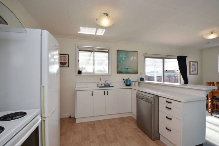 Photo of property in 42 Moray Crescent, Grasmere, Invercargill, 9810