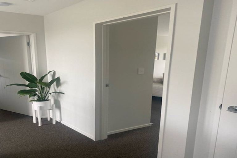 Photo of property in 7a Yeoman Place, Howick, Auckland, 2014