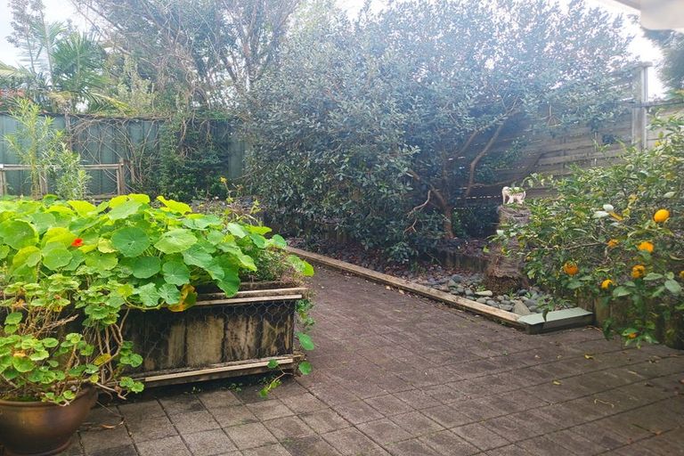 Photo of property in 67 Cable Bay Block Road, Cable Bay, 0420