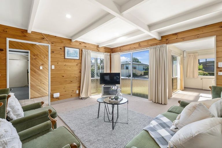 Photo of property in 6 Robertson Street, Glenholme, Rotorua, 3010