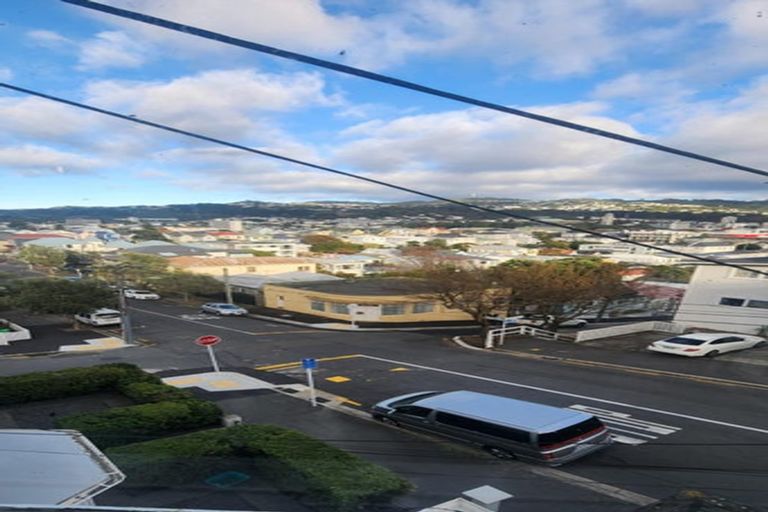 Photo of property in 33 Austin Street, Mount Victoria, Wellington, 6011