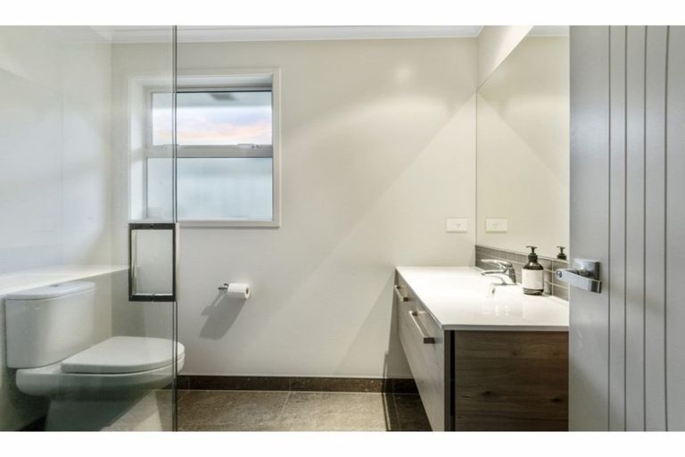 Photo of property in 278 Lakes Boulevard, Pyes Pa, Tauranga, 3112