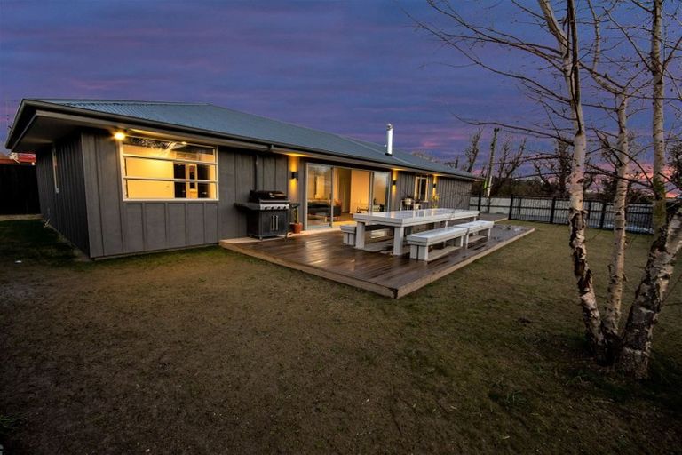 Photo of property in 4 Waikuku Beach Road, Waikuku Beach, 7473