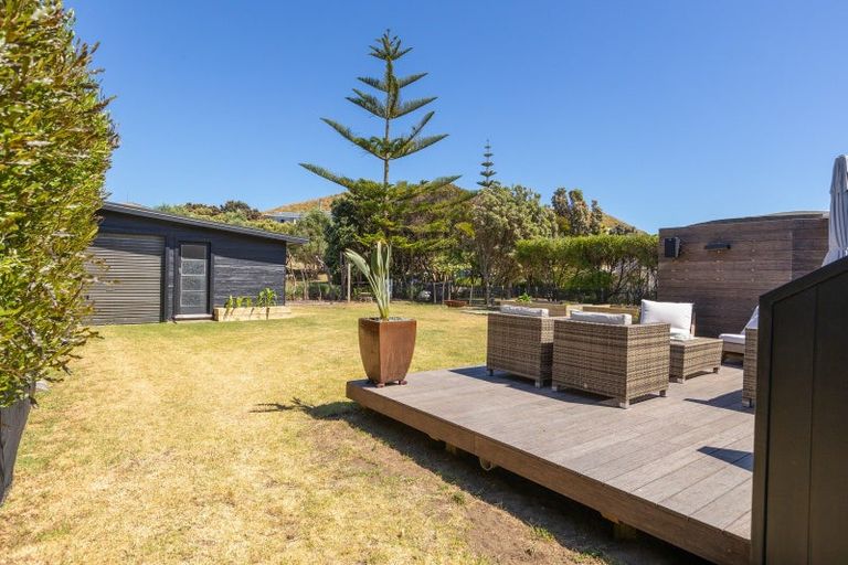 Photo of property in 16 Tamarisk Drive, Riversdale Beach, Masterton, 5872