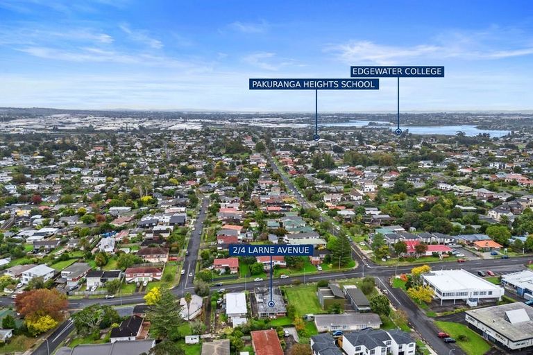 Photo of property in 2/4 Larne Avenue, Pakuranga Heights, Auckland, 2010